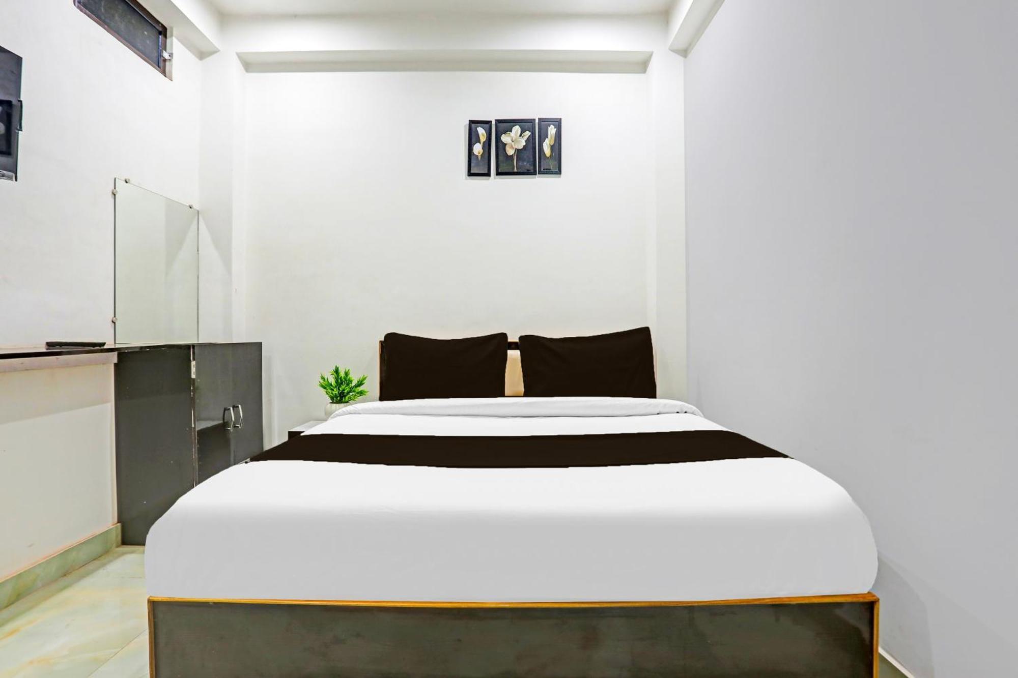 Hotel O The Maruti Paying Guest House バラナシ エクステリア 写真