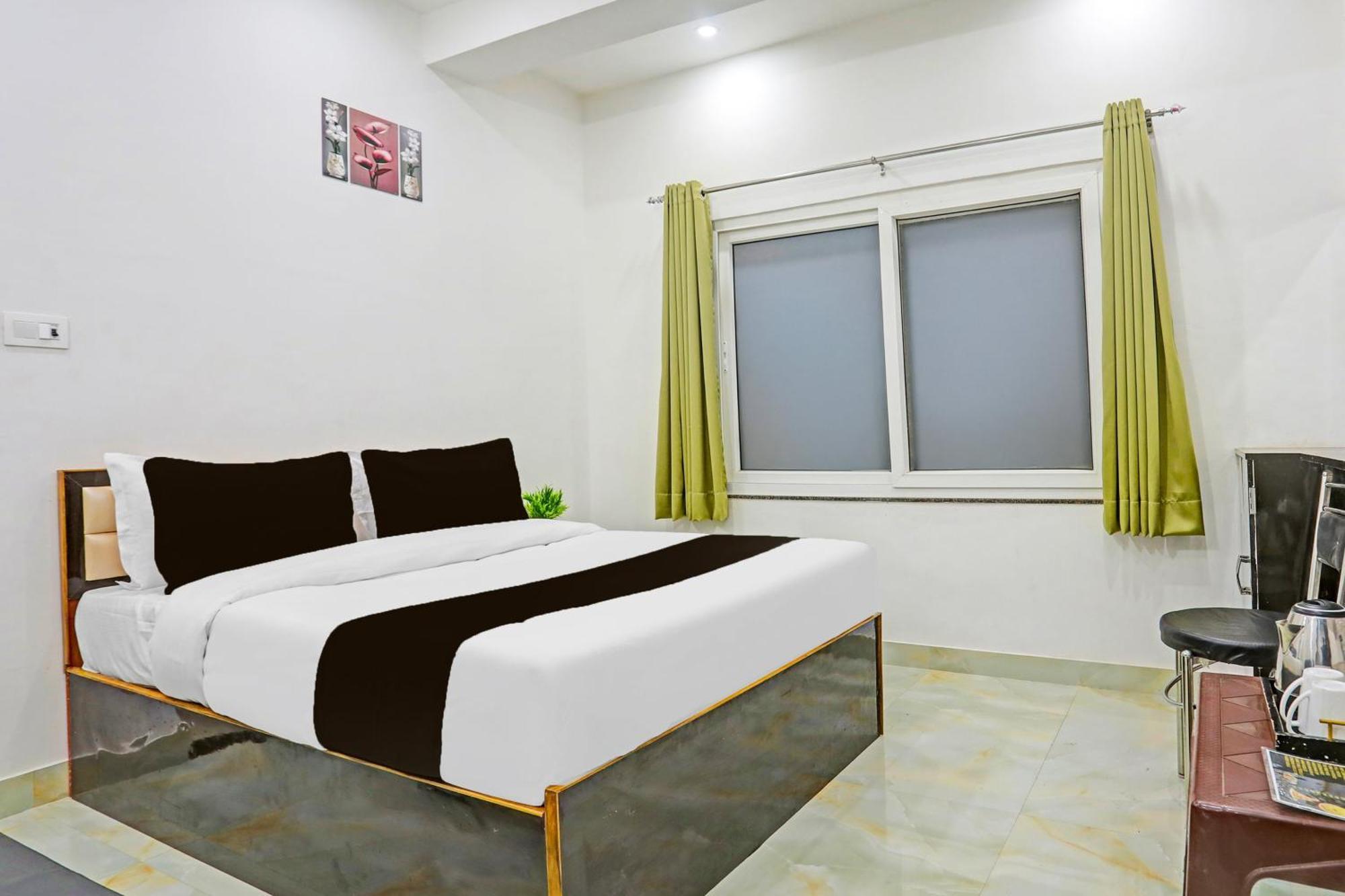 Hotel O The Maruti Paying Guest House バラナシ エクステリア 写真